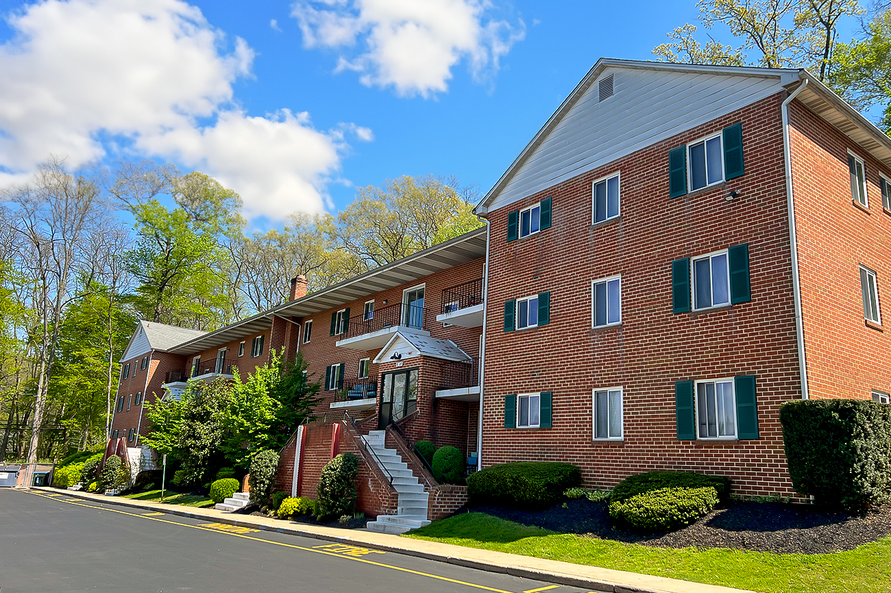 Ridgewood Apartments