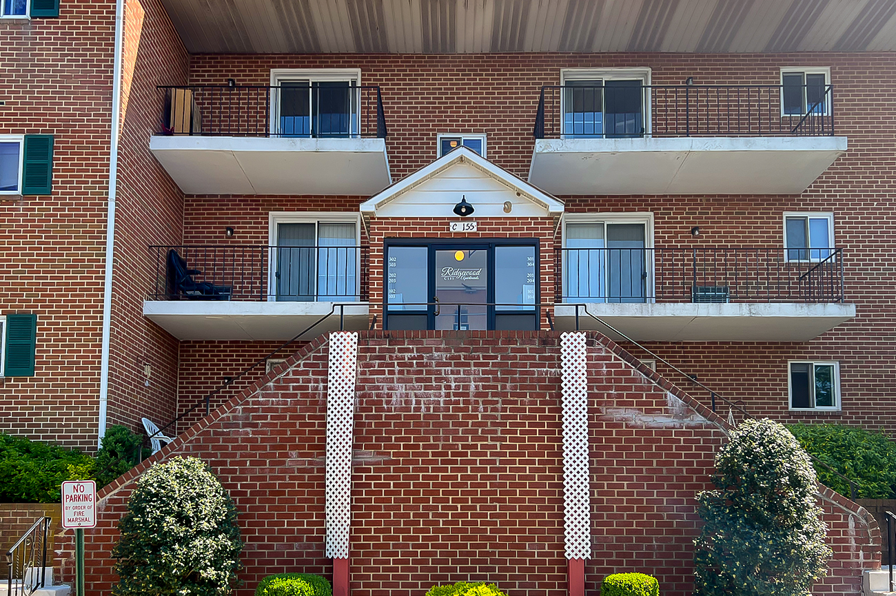Ridgewood Apartments