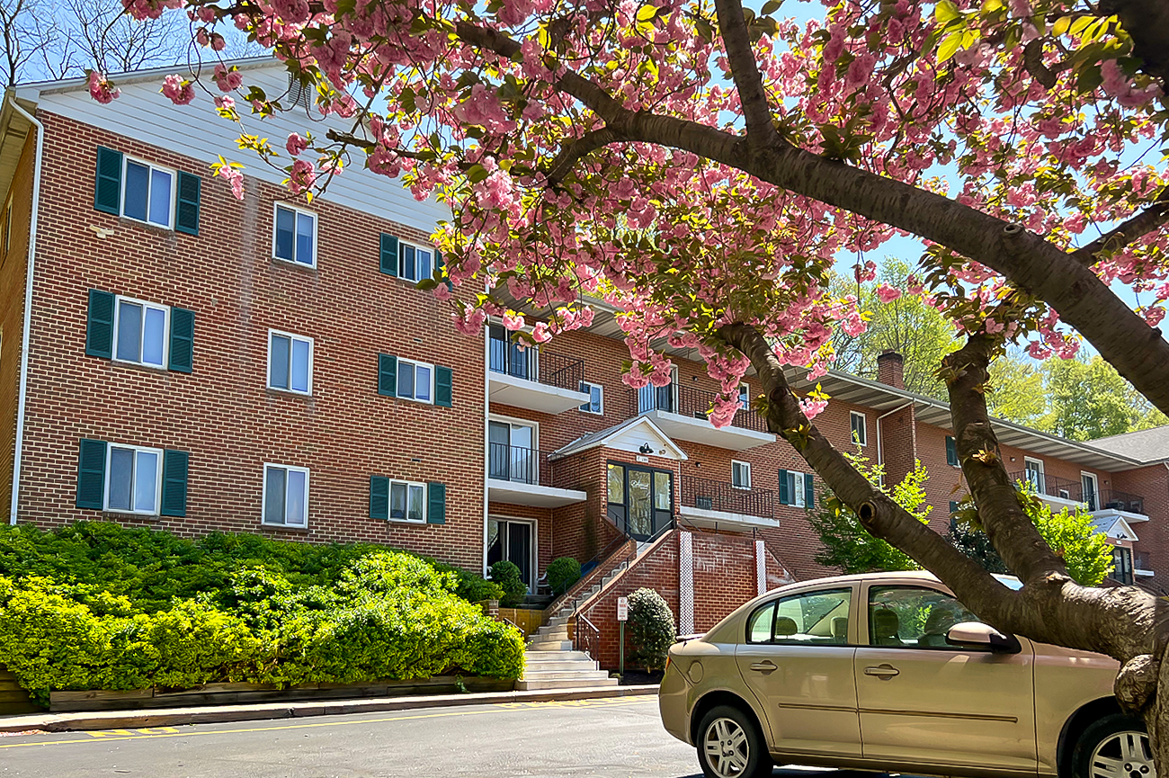 Ridgewood Apartments