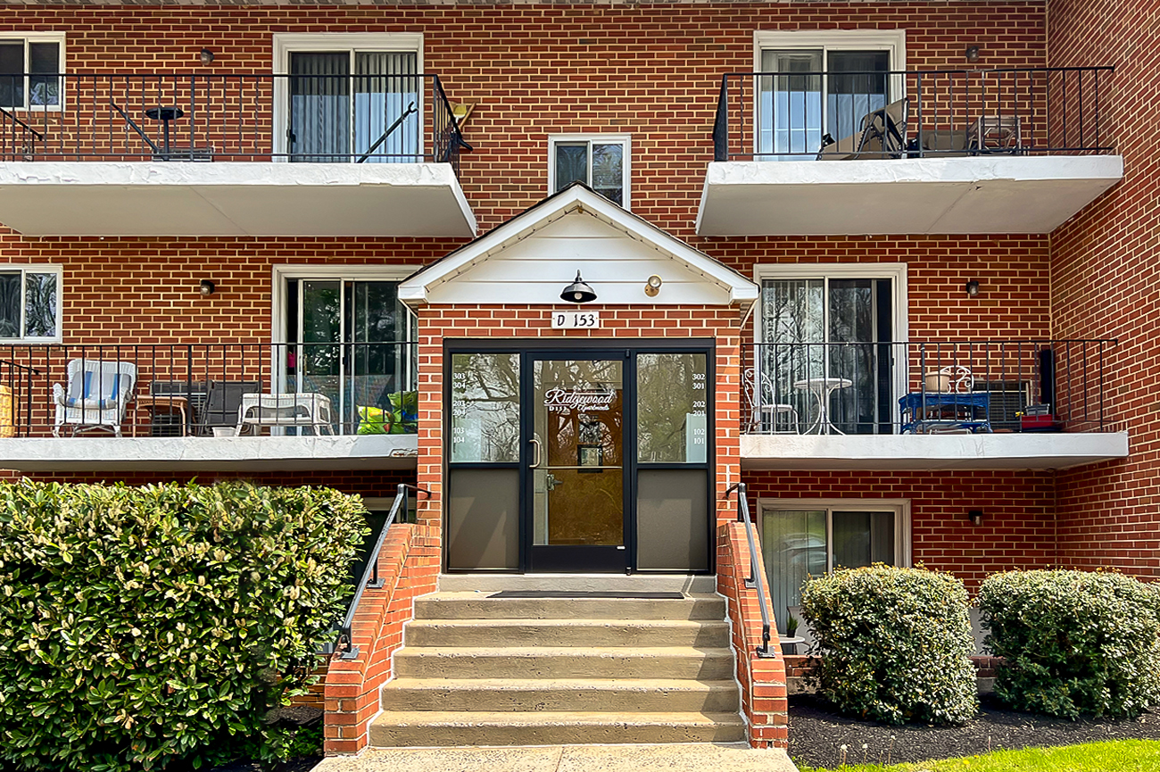 Ridgewood Apartments